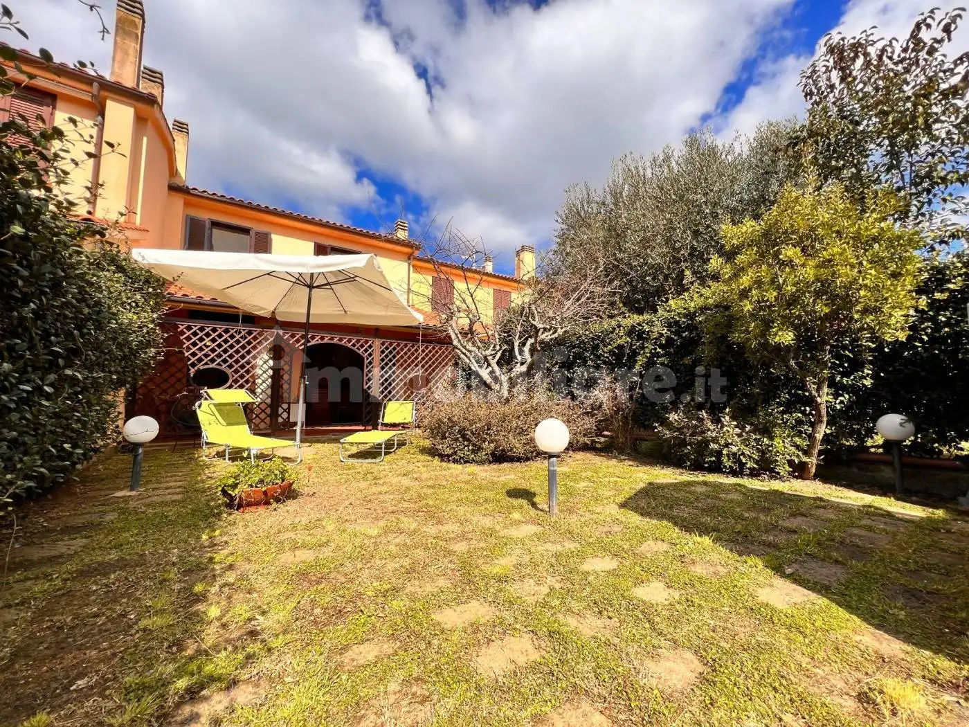 Villa in vendita a Montalto di Castro