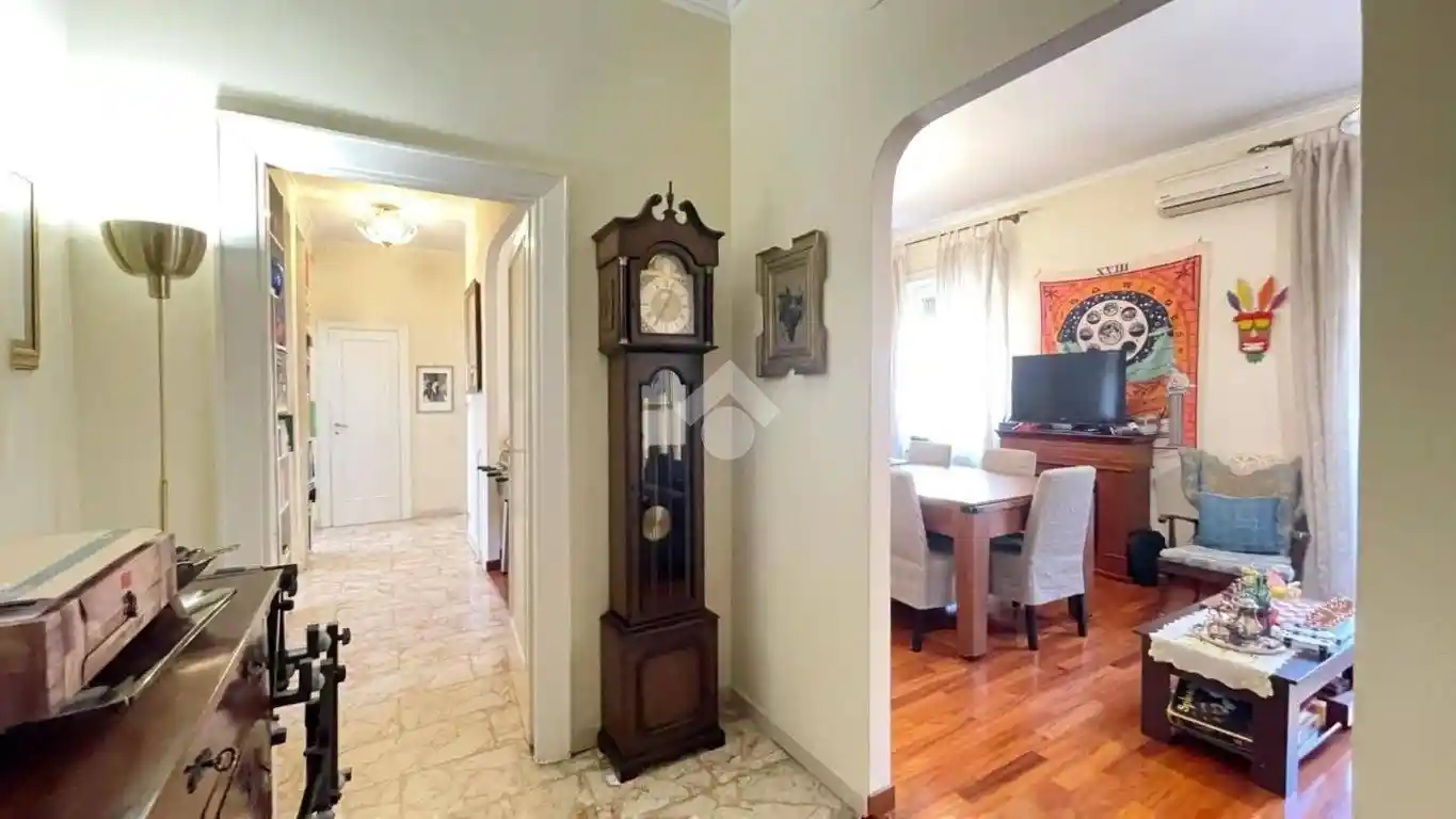 Appartamento buono stato, nono piano, Bologna, Roma - foto 3