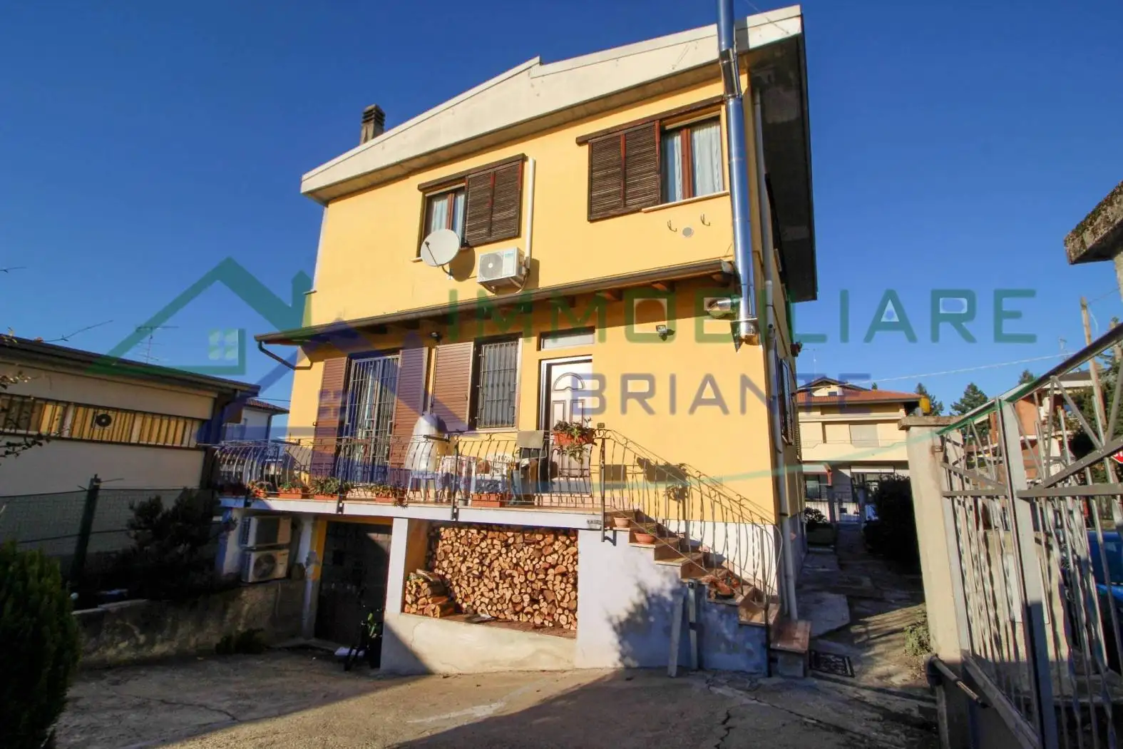 Villa in vendita a Cardano al Campo