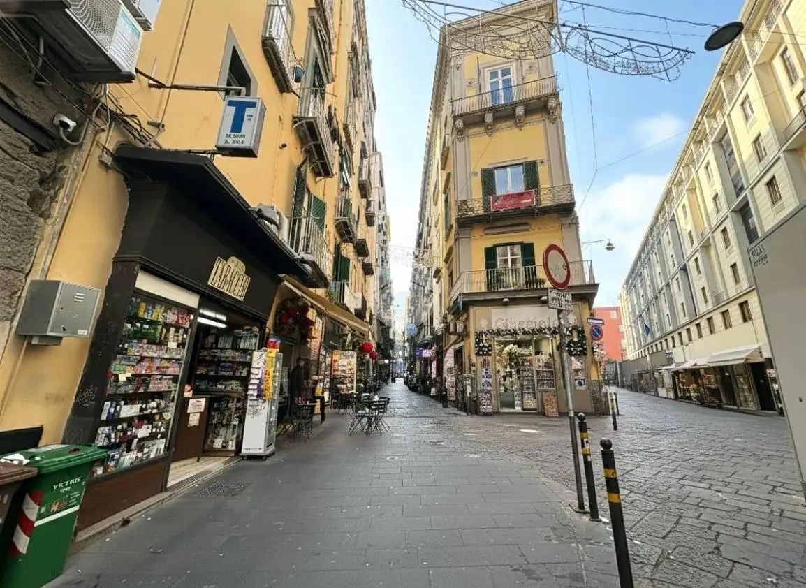 Appartamento in vendita a Napoli