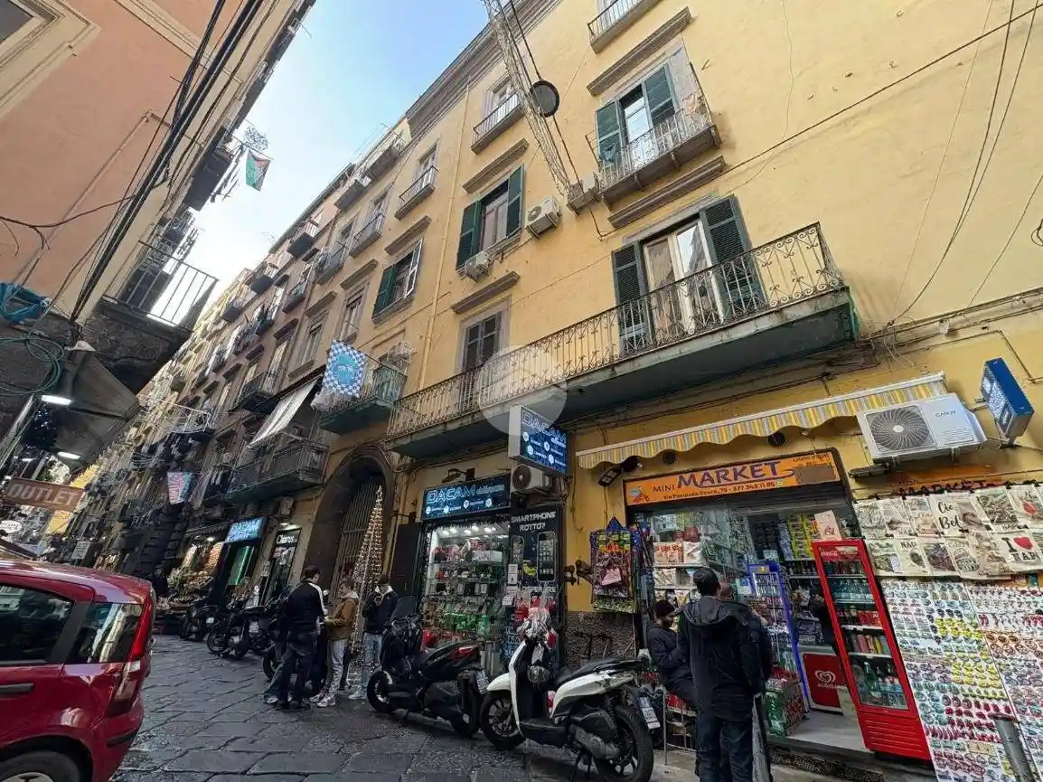 Monolocale via Pasquale Scura 77, Monte Santo, Napoli - foto 2