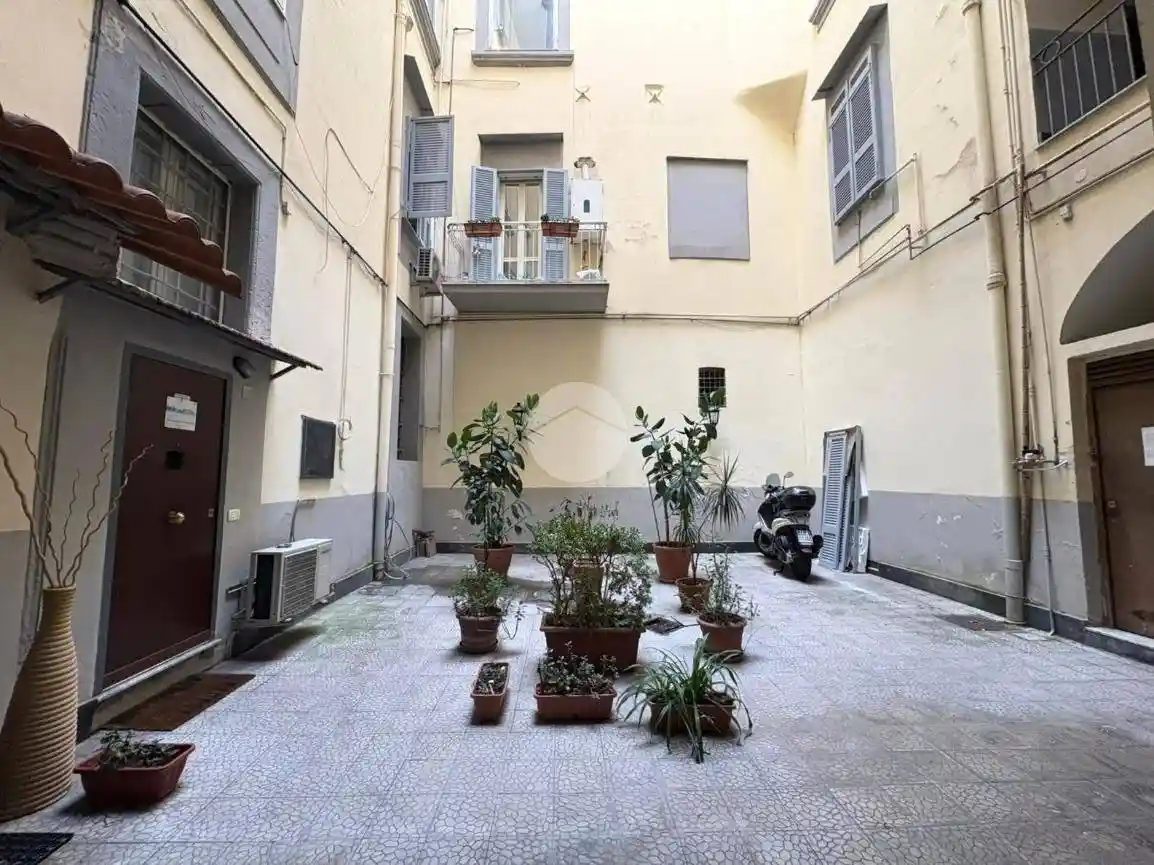 Monolocale via Pasquale Scura 77, Monte Santo, Napoli - foto 3