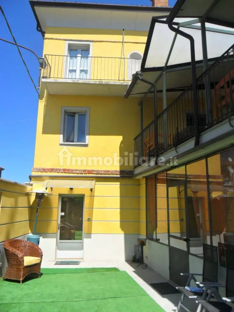 Villa in vendita a Asti