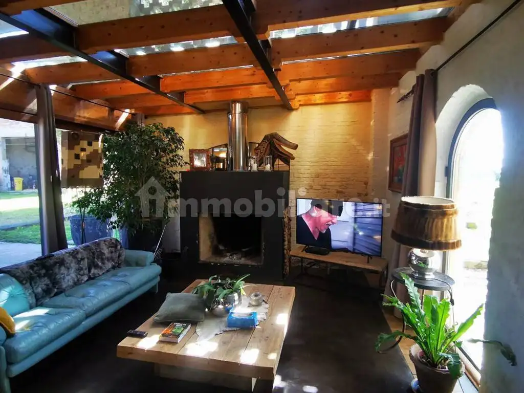 Rustico - Casale in vendita a Parma