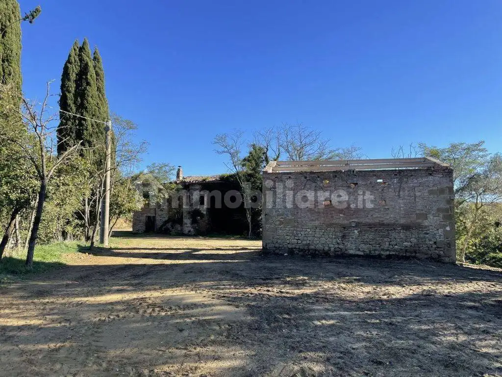 Rustico - Casale in vendita a Città della Pieve