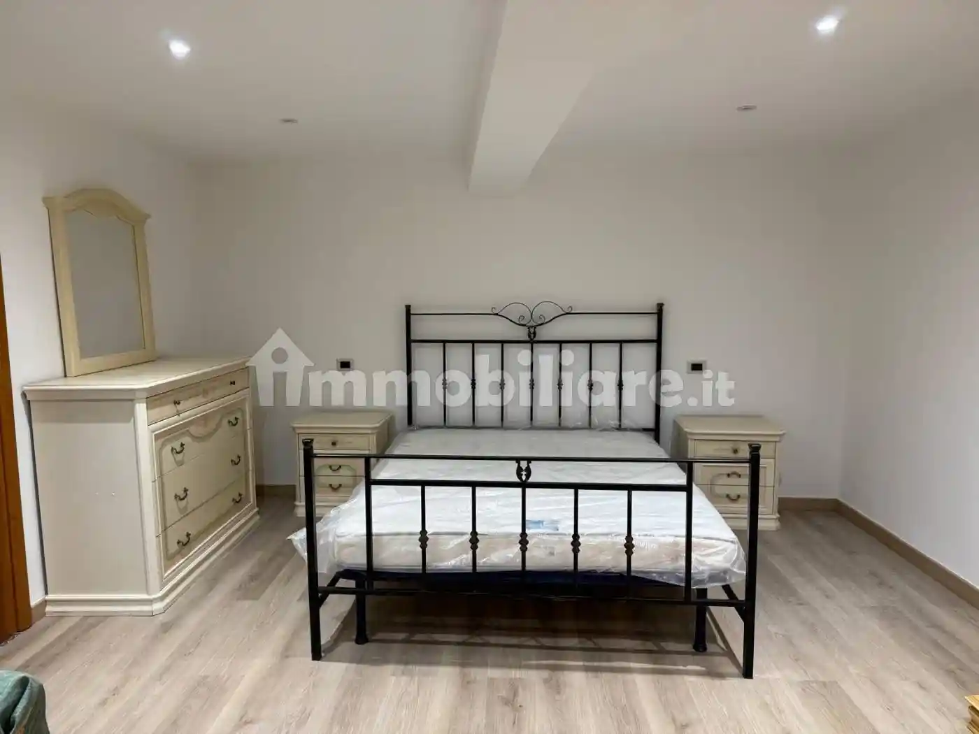 Bilocale via San Francesco di Paola, Centro Storico, Catanzaro - foto 4