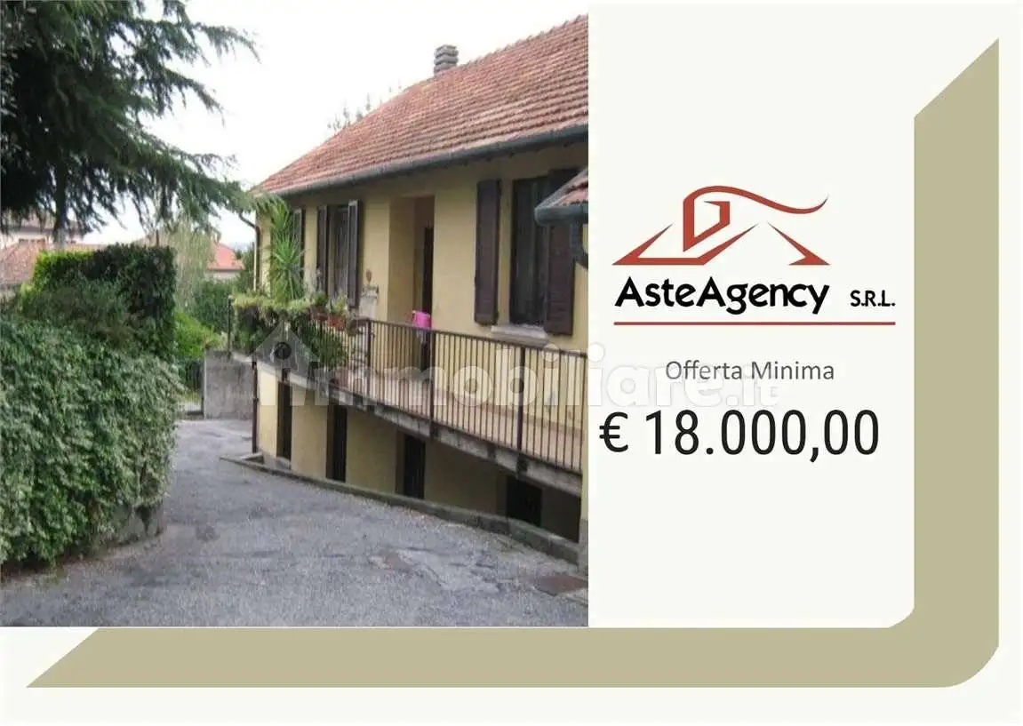 Appartamento in asta a Erba