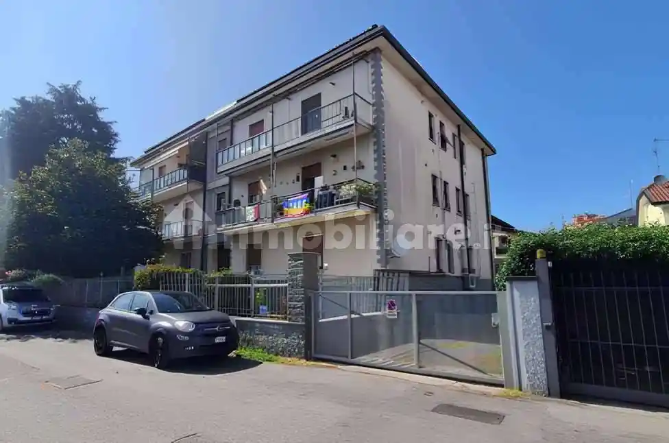 Appartamento in vendita a Senago