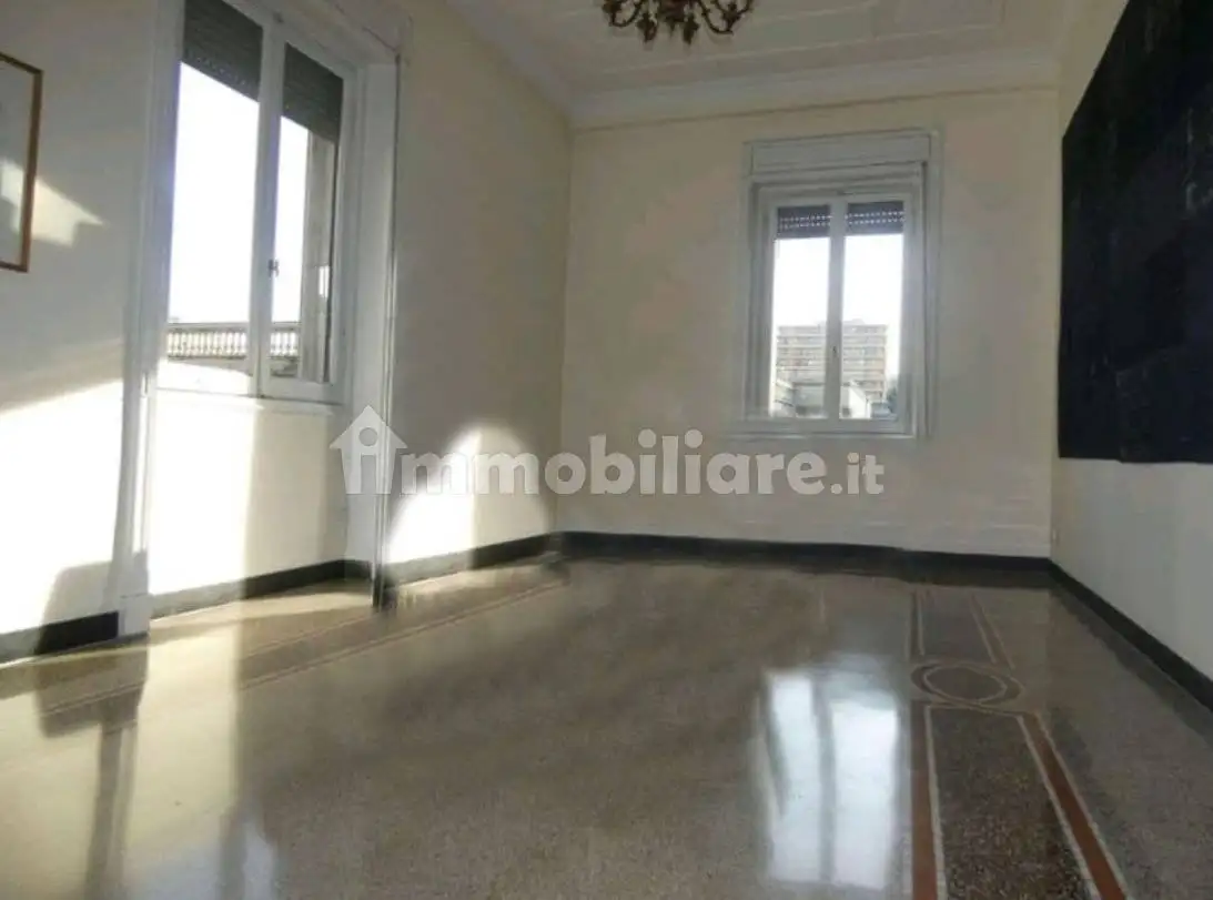 Appartamento in vendita a Genova
