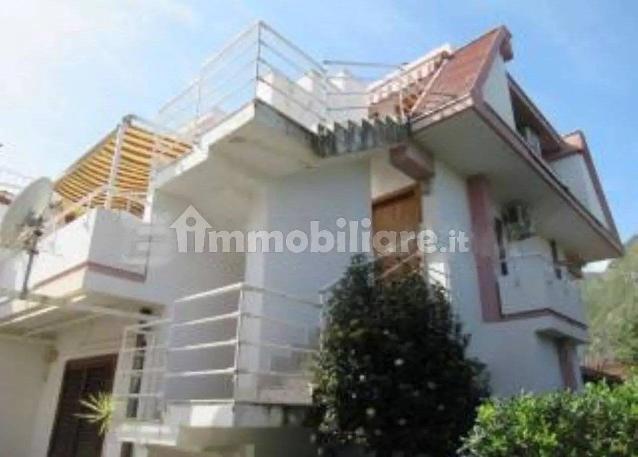 Appartamento in asta a Letojanni