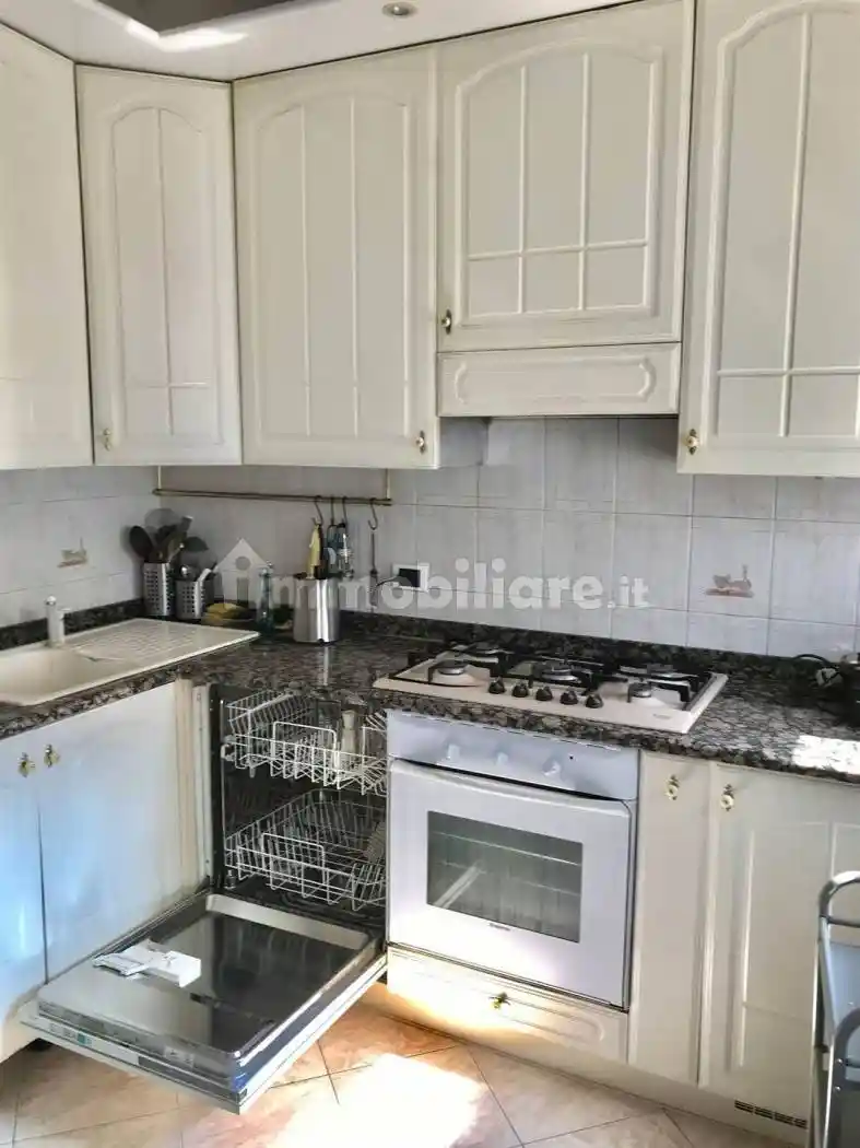 Appartamento via Lucca, Bisceglie, Milano - foto 2