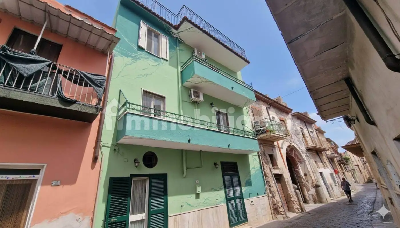 Casa indipendente in vendita a Mondragone