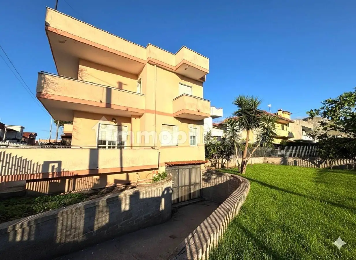 Villa in vendita a Mondragone