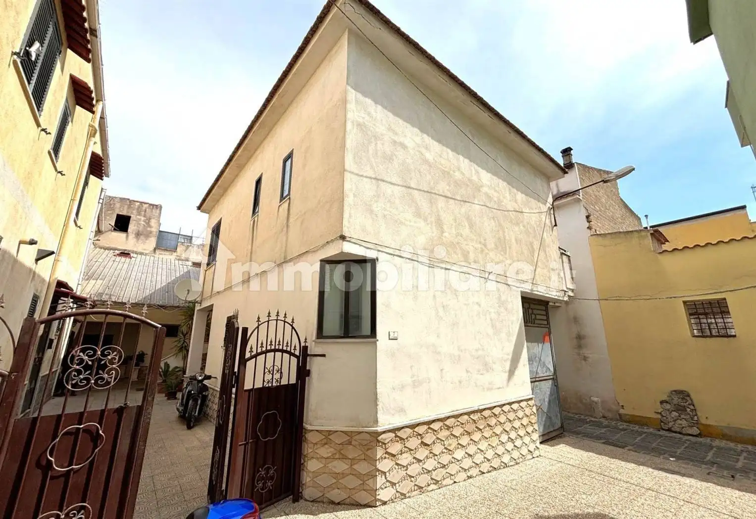 Casa indipendente in vendita a Mondragone