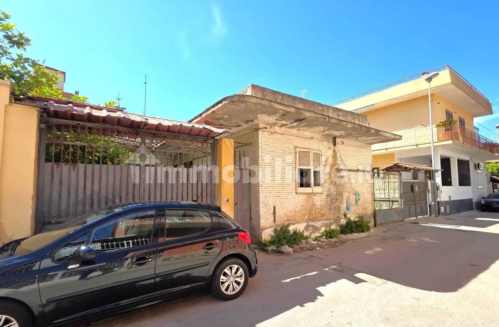 Palazzo - Edificio in vendita a Mondragone