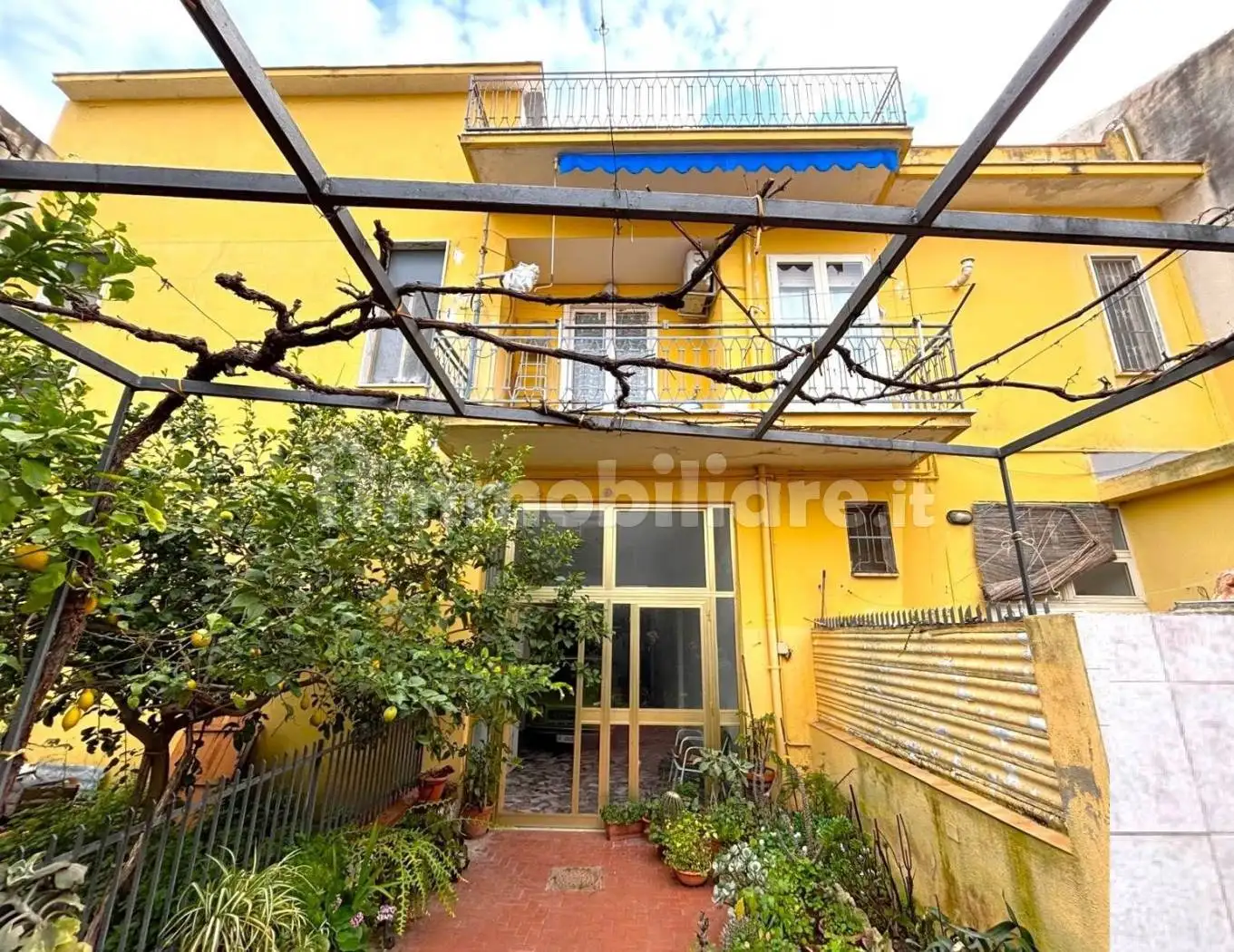 Casa indipendente in vendita a Mondragone