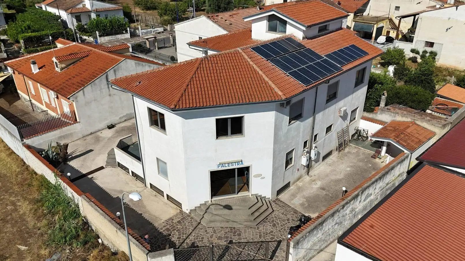 Palazzo - Edificio in vendita a Falciano del Massico