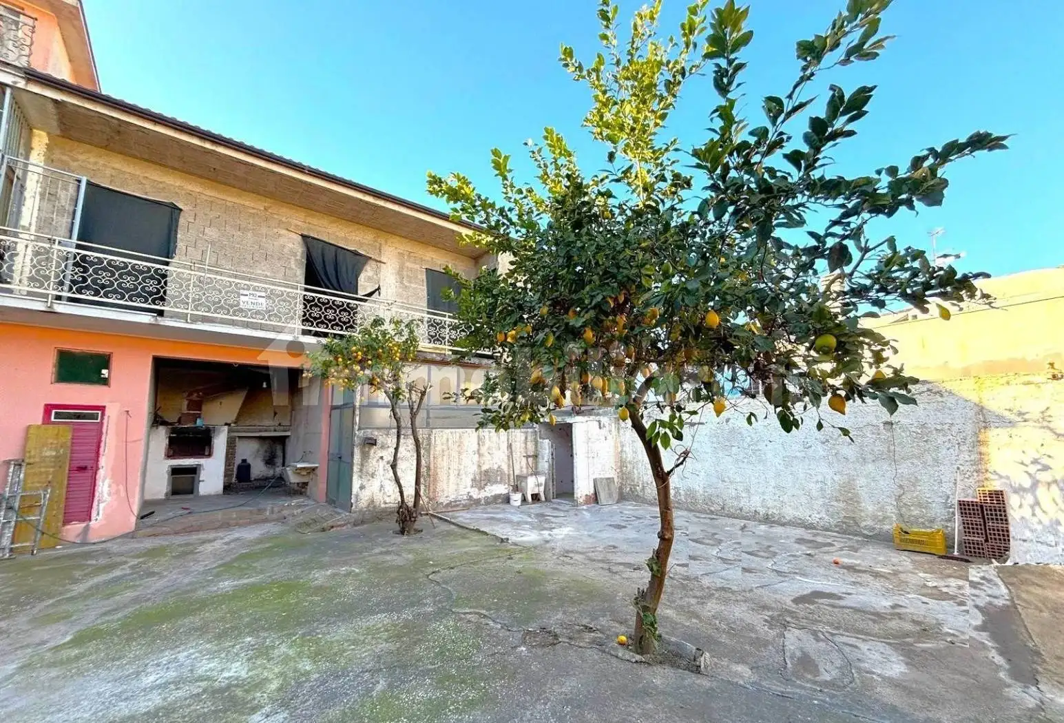 Casa indipendente in vendita a Mondragone