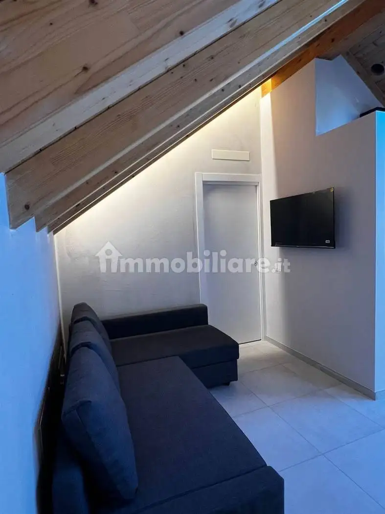 Bilocale via Pier Capponi 21, Sciarè, Gallarate - foto 2