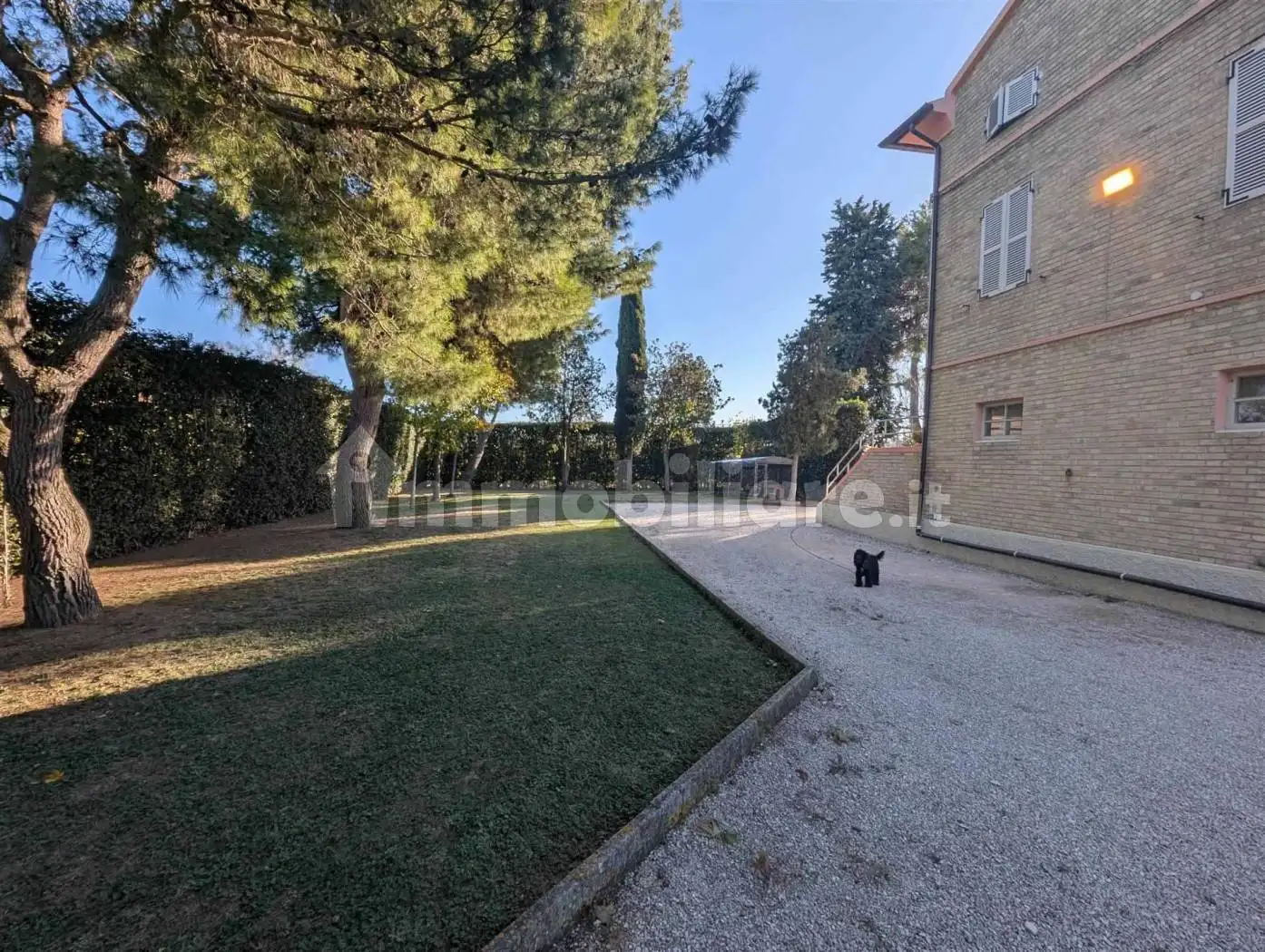 Casa indipendente in vendita a Civitanova Marche