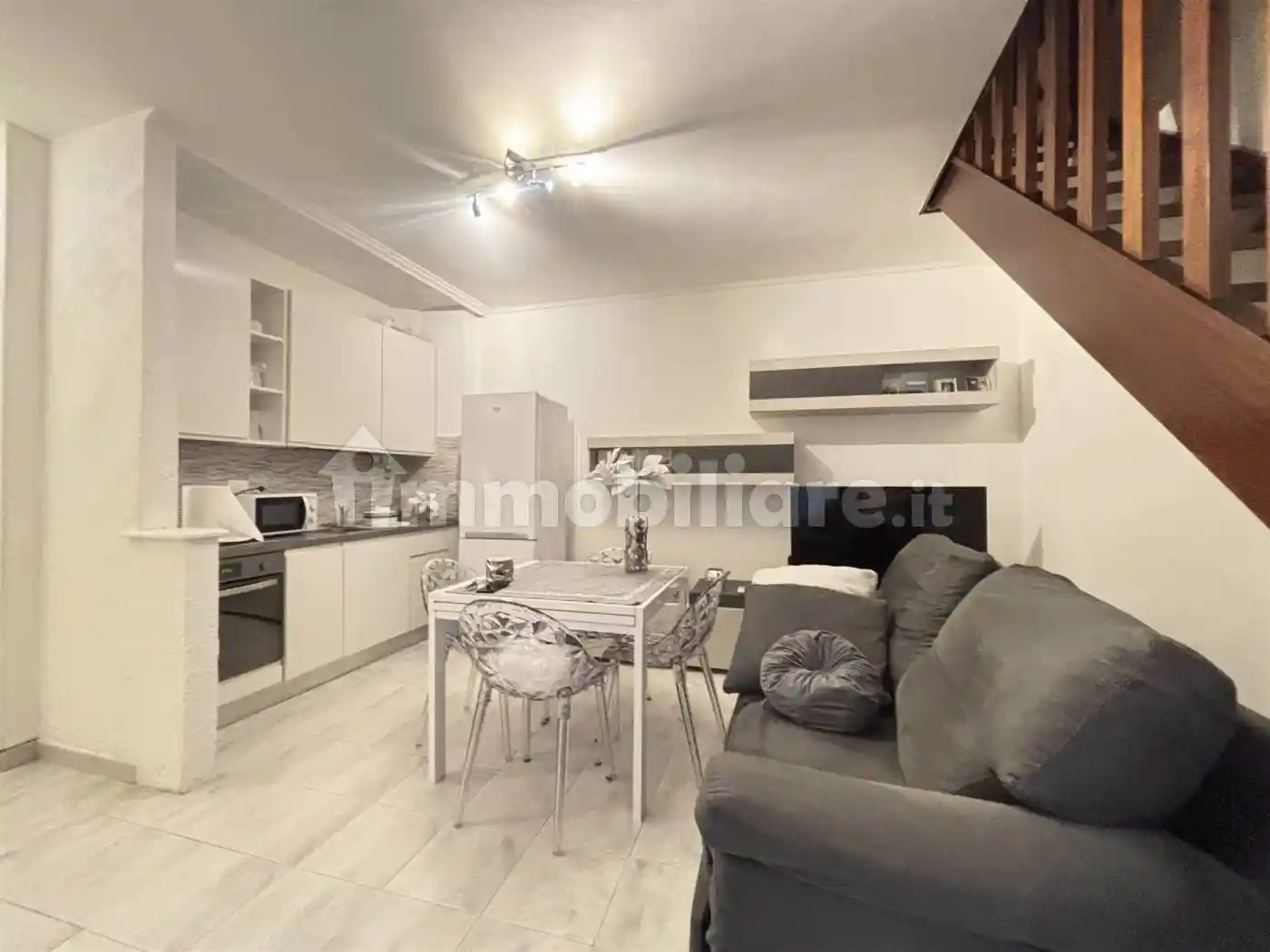 Appartamento in vendita a Luni