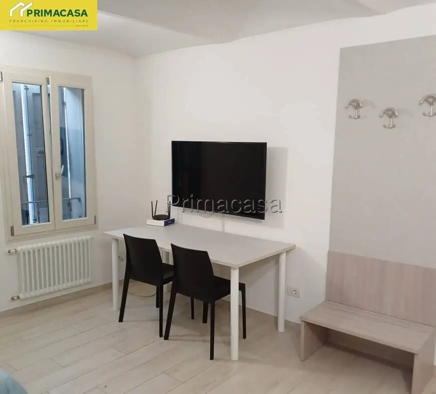 Monolocale via C. Battisti, Centro Storico, Carpi - foto 2