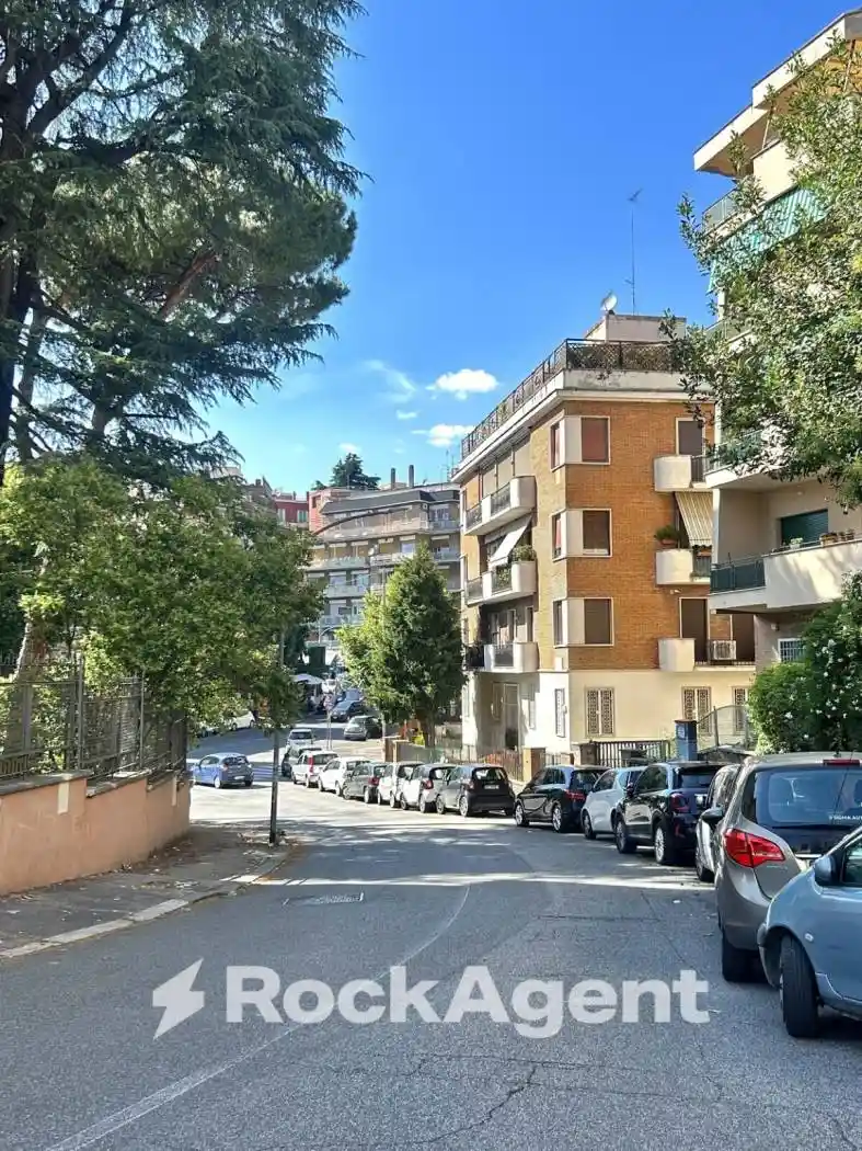 Trilocale viale delle Medaglie d'Oro, 406, Balduina, Roma - foto 3
