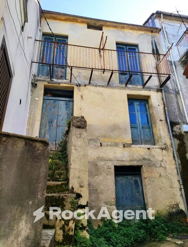 Casa indipendente in vendita a Lauria