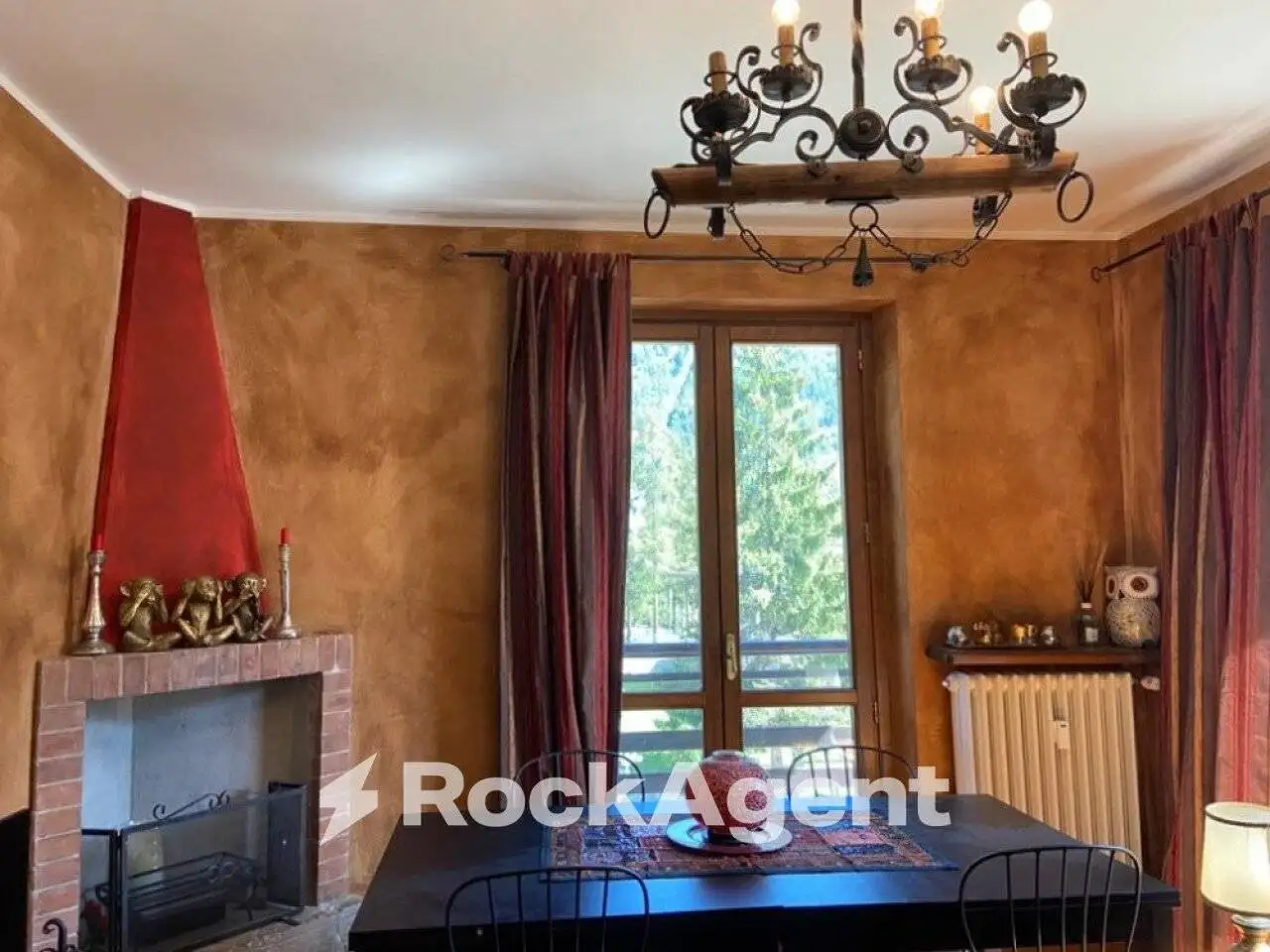 Quadrilocale viale Bramafam, 30, Centro, Bardonecchia - foto 3