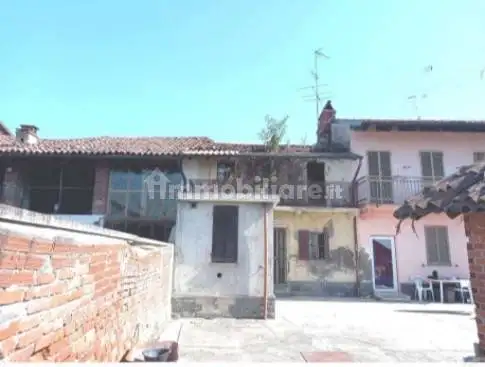 Casa indipendente in asta a Crescentino