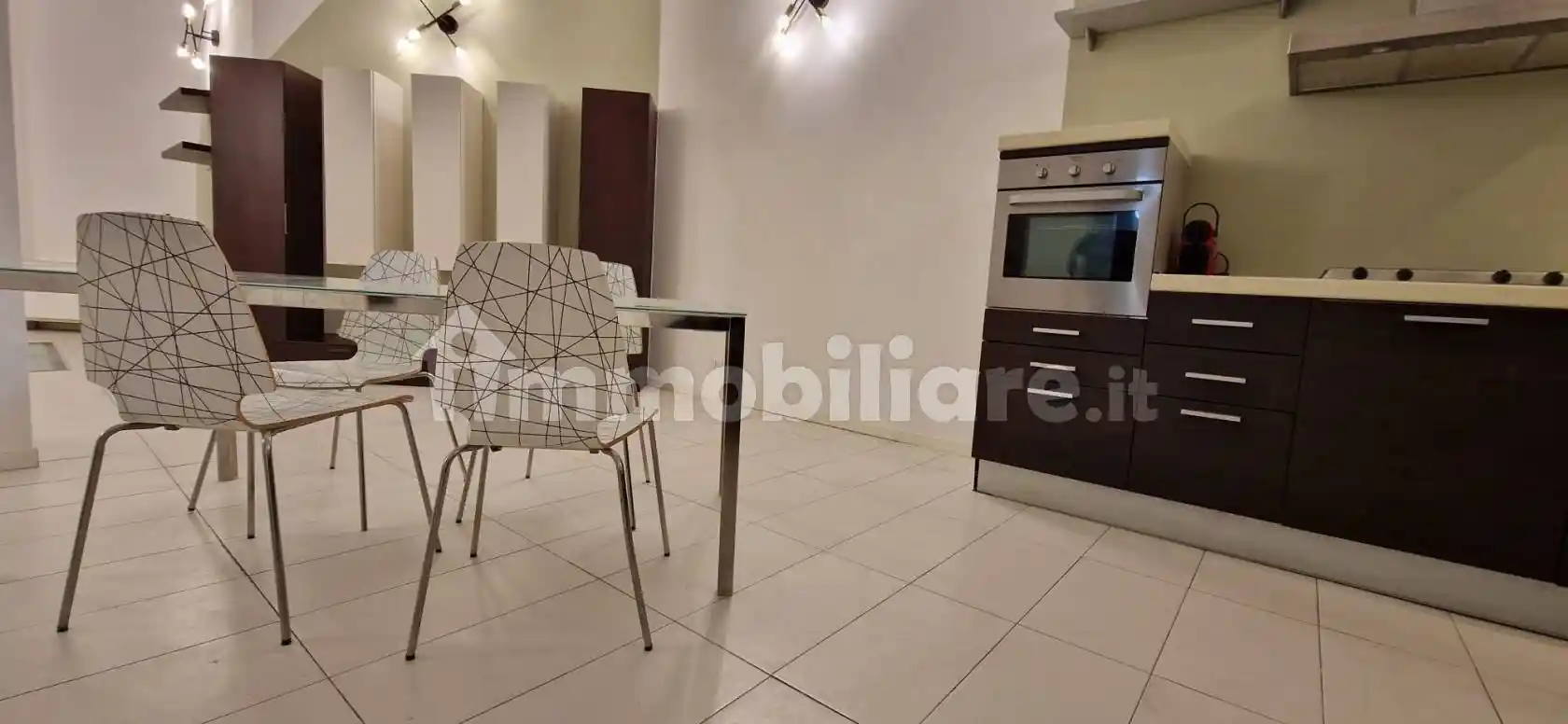 Quadrilocale viale Vittorio Veneto 10, Porta Venezia, Milano - foto 5