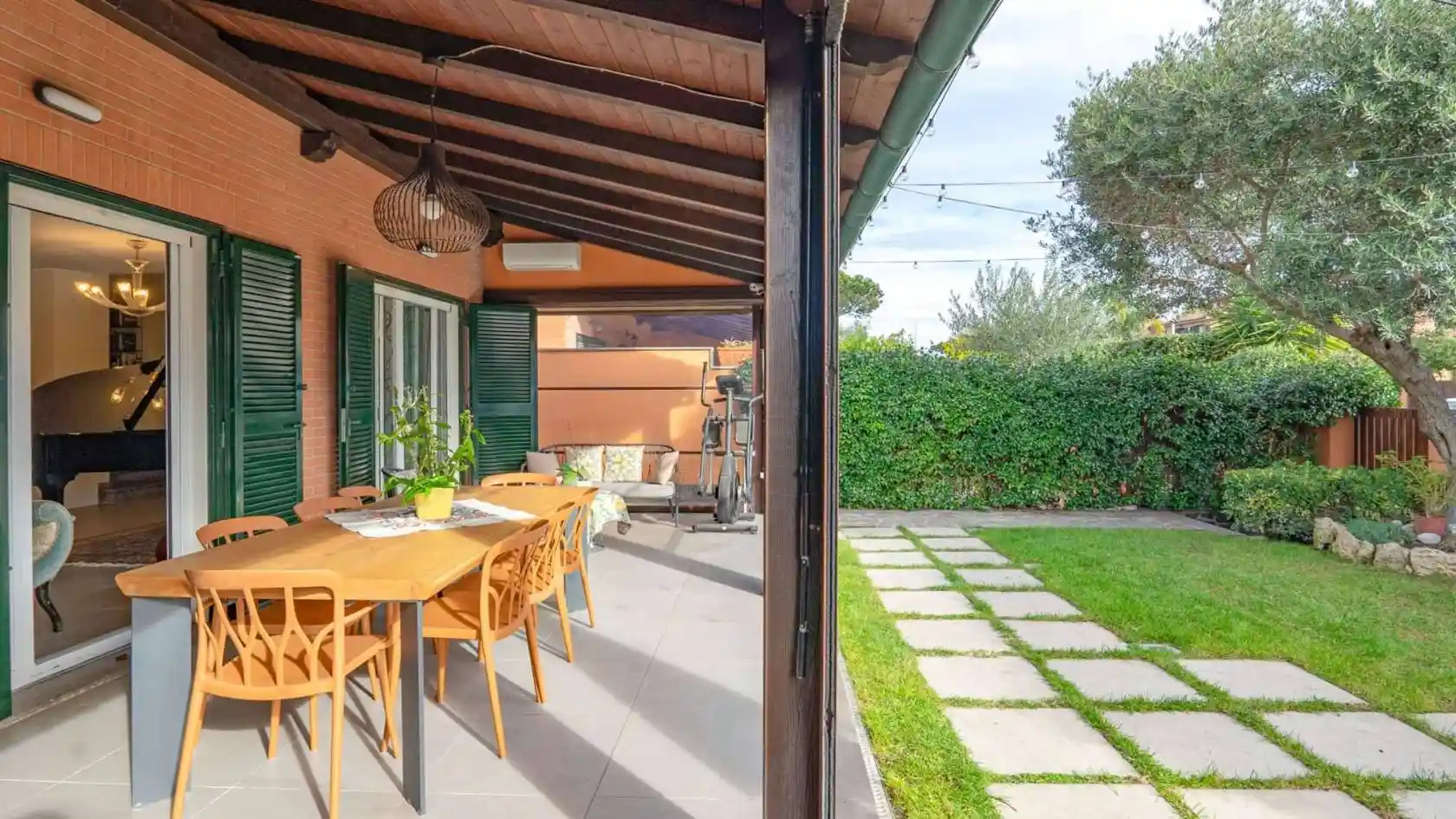 Villa bifamiliare viale Manuel de Falla 60, Infernetto, Roma - foto 2