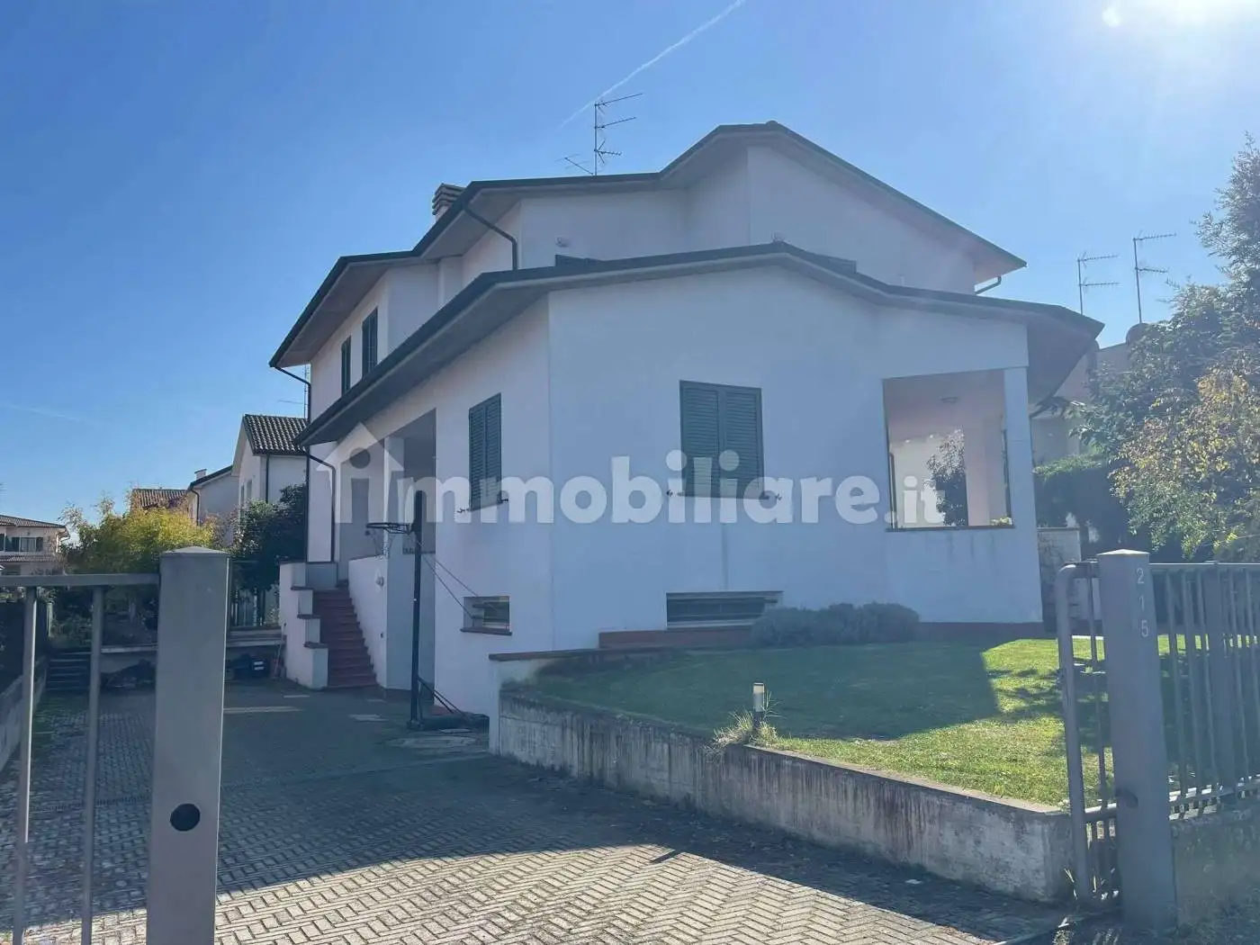 Villa in vendita a Medicina