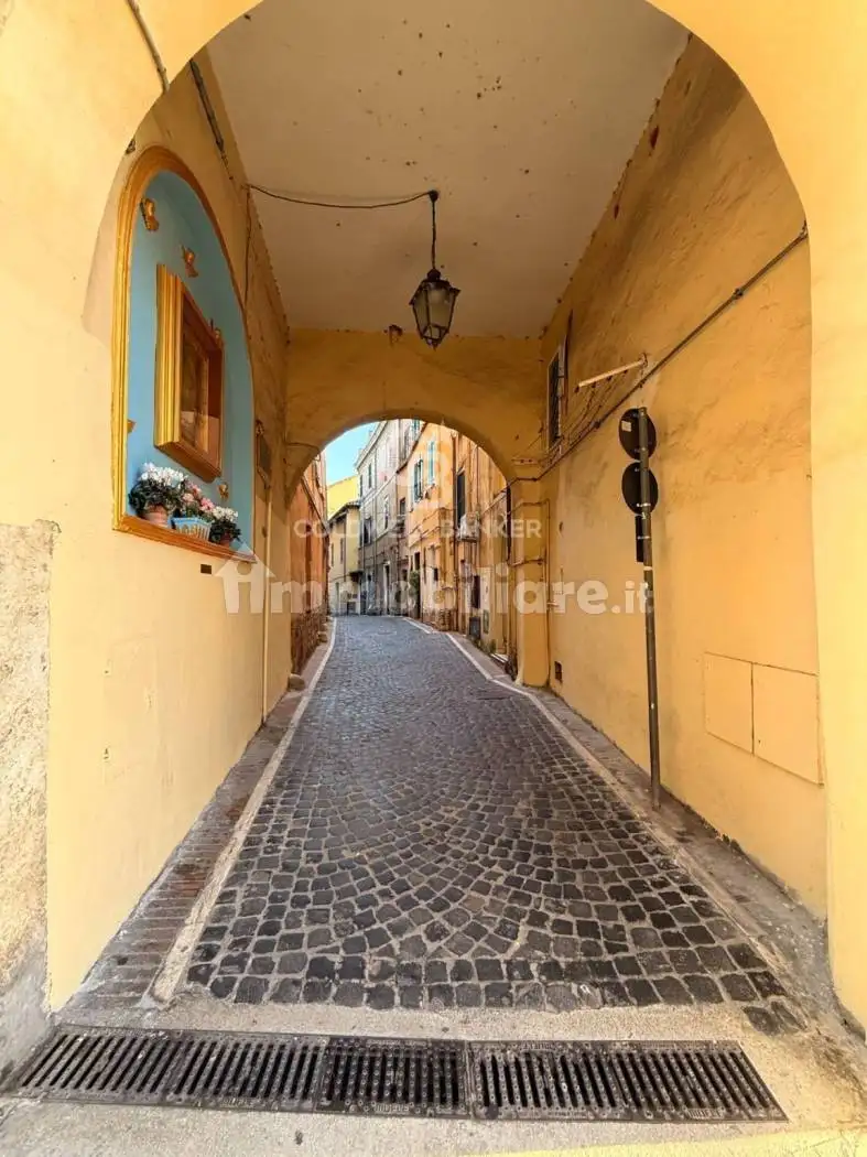 Terratetto unifamiliare via Ricciotti Garibaldi 9, Centro Storico, Monterotondo - foto 4