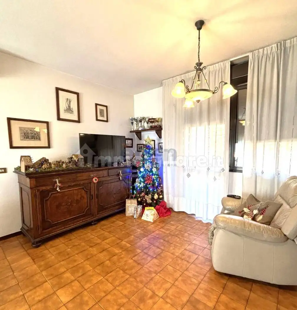 Appartamento in vendita a Modena