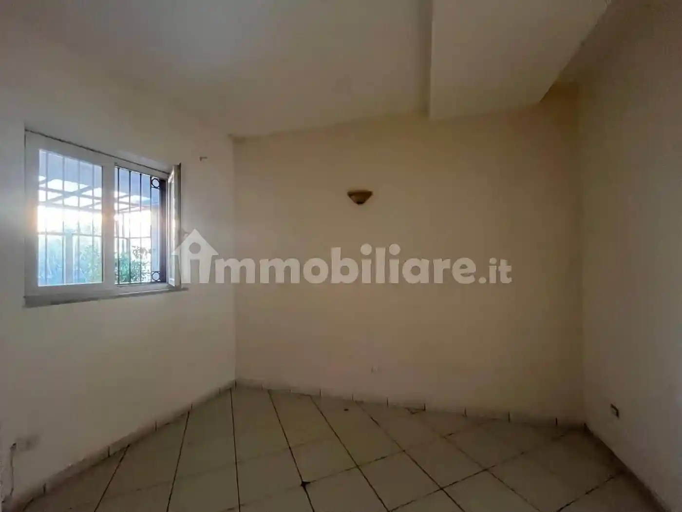 Trilocale buono stato, piano rialzato, Centro, Castellammare di Stabia - foto 3