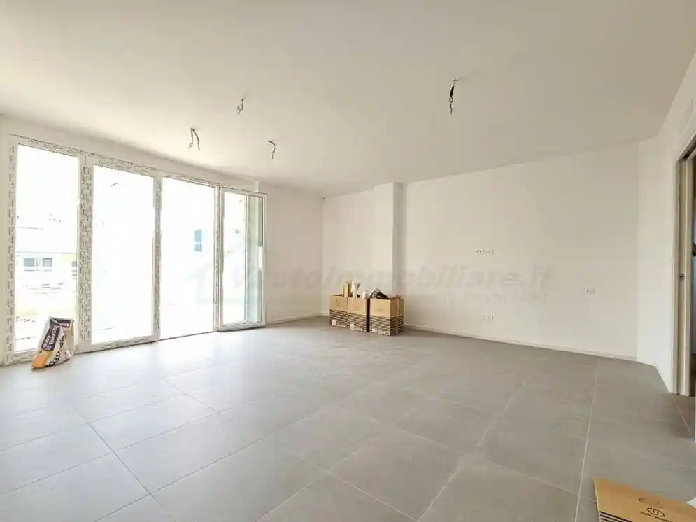 Appartamento nuovo, primo piano, Corso Mazzini, Via Ciccarone, Casarza, Vasto - foto 2