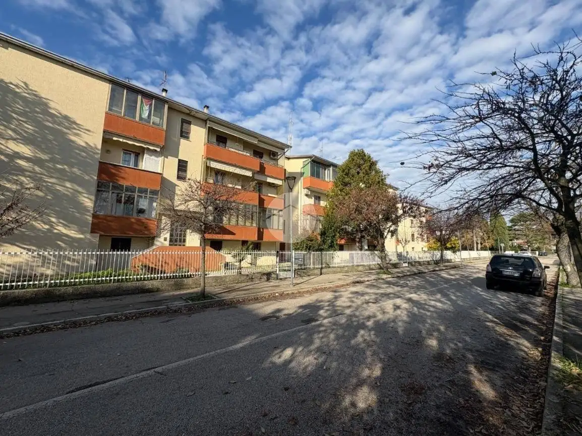 Quadrilocale via vittorio veneto 11, Battaglia Terme - foto 3