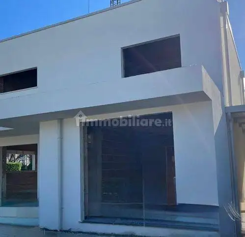 Villa a schiera 5 locali, ottimo stato, Centro, Arcade - foto 2