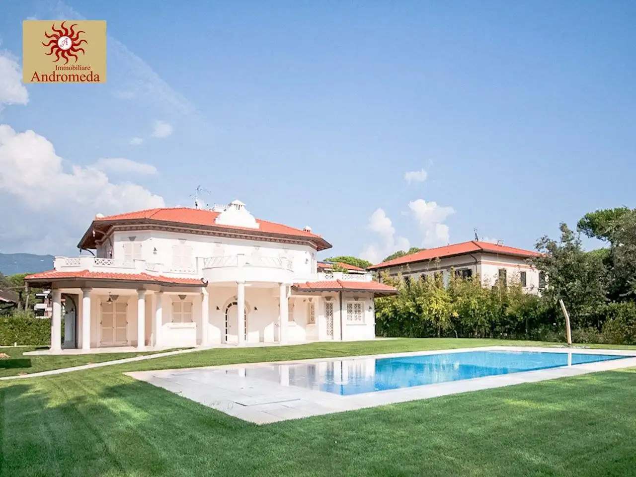 Villa in vendita a Forte dei Marmi