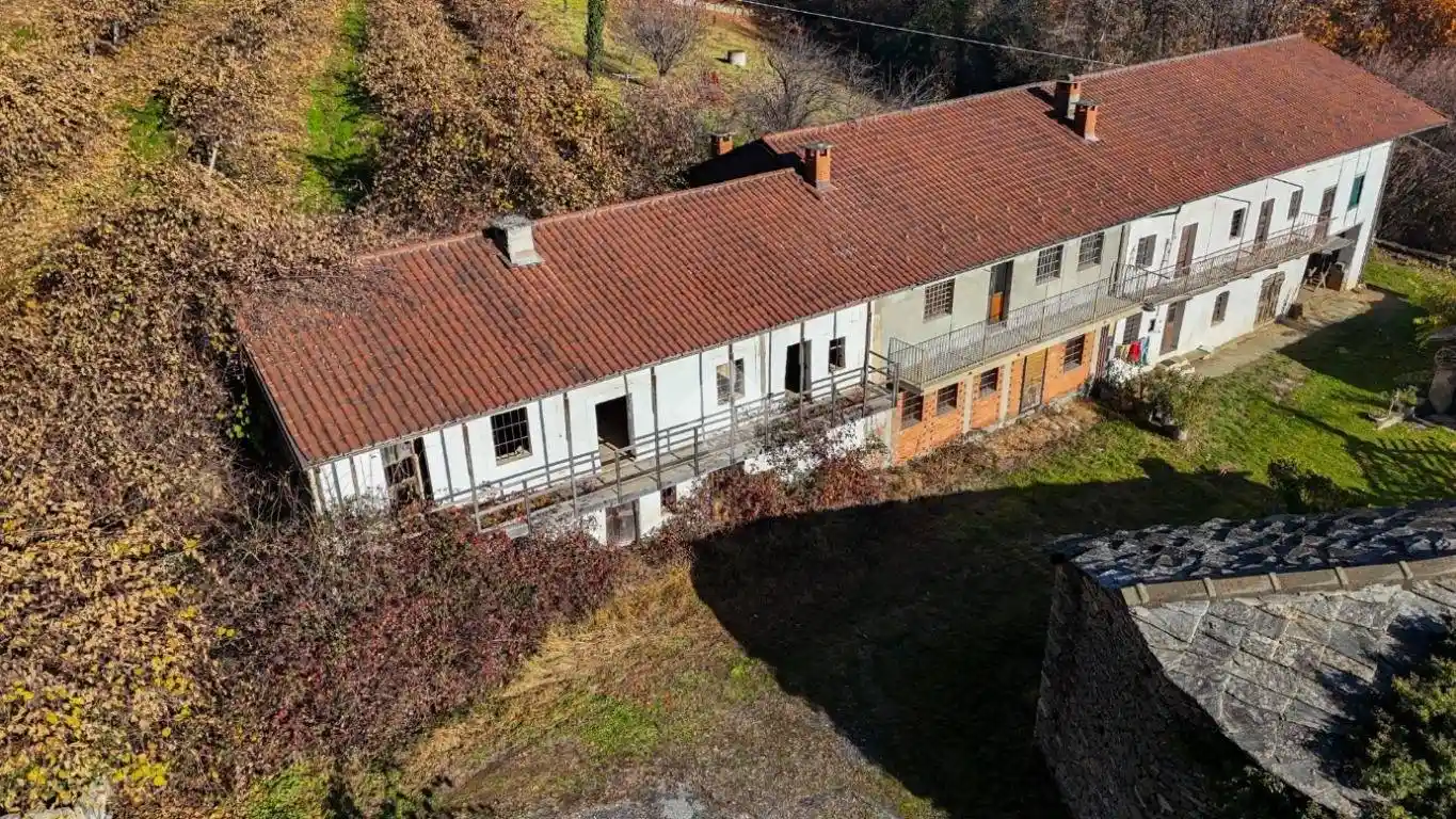 Casa indipendente in vendita a Envie