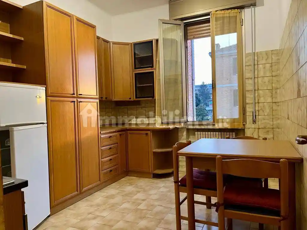 Trilocale buono stato, secondo piano, Santa Viola, Bologna - foto 2