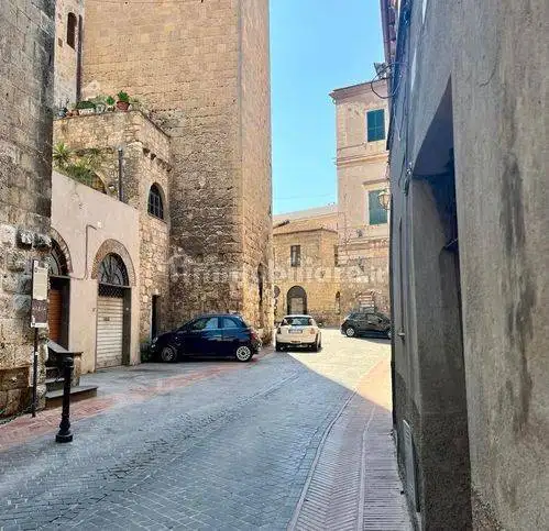 Monolocale via Delle Torri, Centro Storico, Tarquinia - foto 4