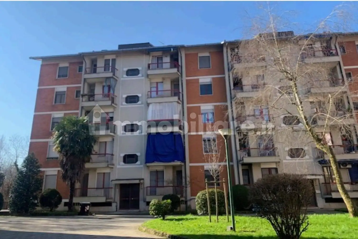 Appartamento in asta a Limbiate