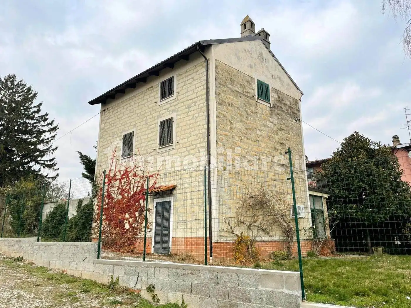 Casa indipendente in vendita a Rosignano Monferrato