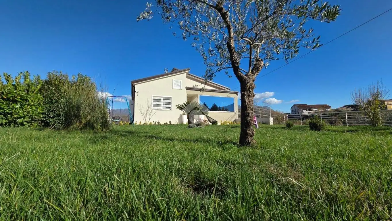 Villa in vendita a Sant'Agata de' Goti