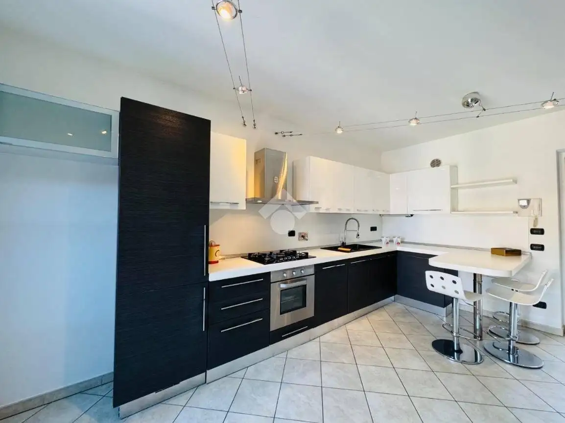 Bilocale via roma 99, Centro Storico, Rivoli - foto 2