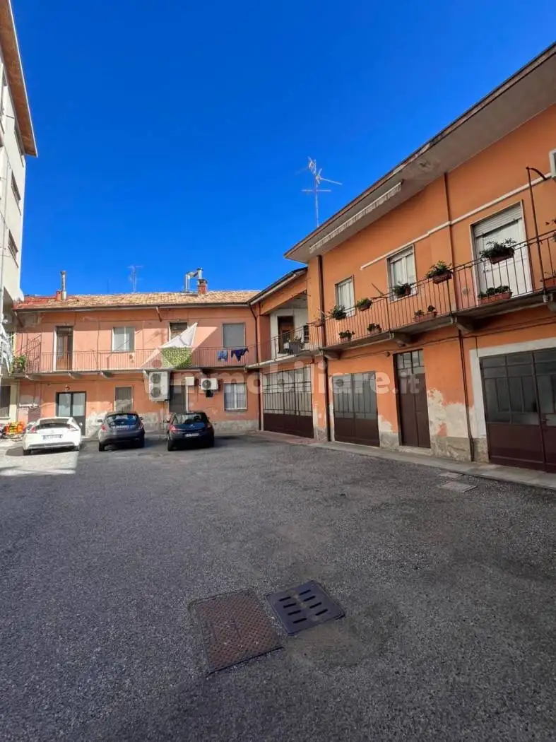 Palazzo - Edificio in vendita a Lissone