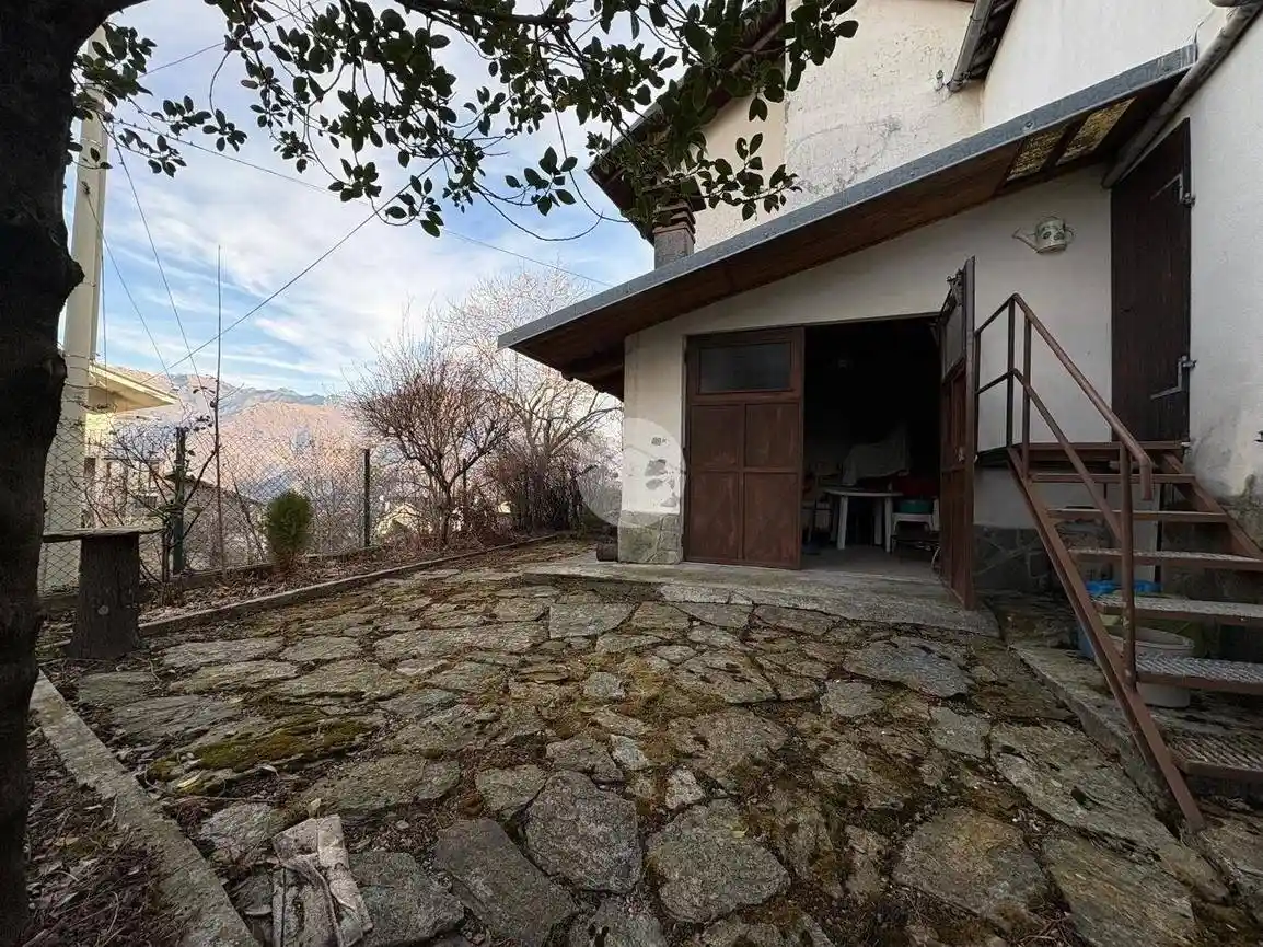 Casa indipendente in vendita a Alpette