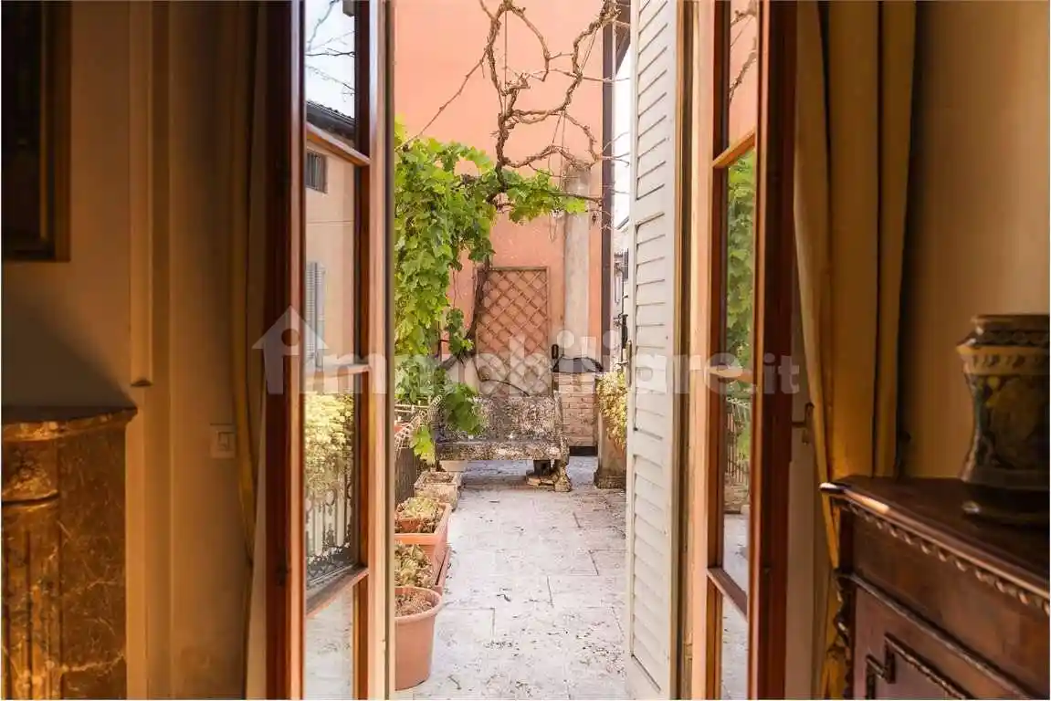 Villa unifamiliare via Ciro Menotti, 33, Centro Storico, Carpi - foto 2